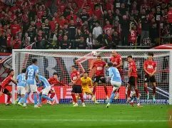 大连金星反败为胜，险胜四川磐石