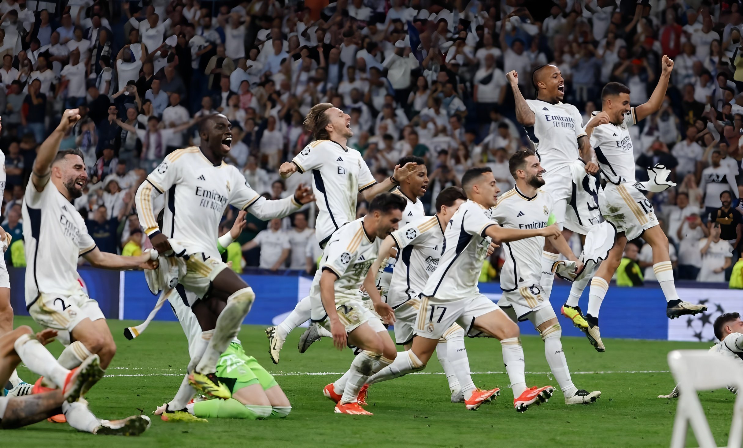 热刺微胜巴黎，依然留有欧冠希望(利物浦夺欧冠机会)