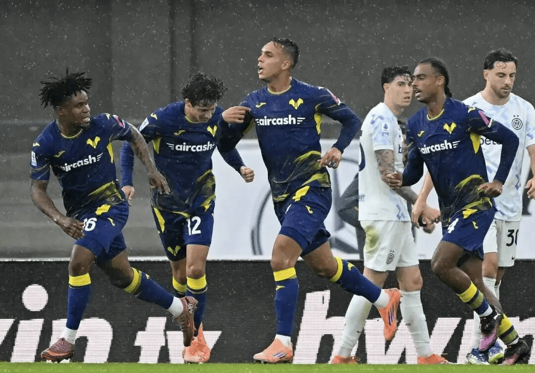 包含维罗纳意外战胜劲旅，盼望保级之路的词条