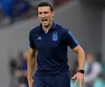 九州娱乐-马德里竞技主帅被授予最佳教练奖，球队士气高涨(马德里竞技现任队长)