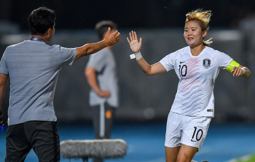 中国女足风采出众，凭借优异表现独领风骚